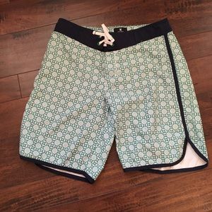 Old Navy men’s swim trunks, Medium